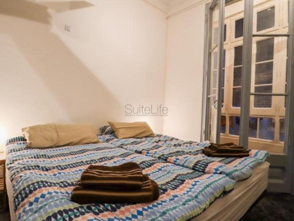 Spacious Aptmt Close To Pl Universidad And Pl Catalunya, 2,5 Bedrooms, Balcony, Heating, Elevator Min 31 Nights バルセロナ エクステリア 写真